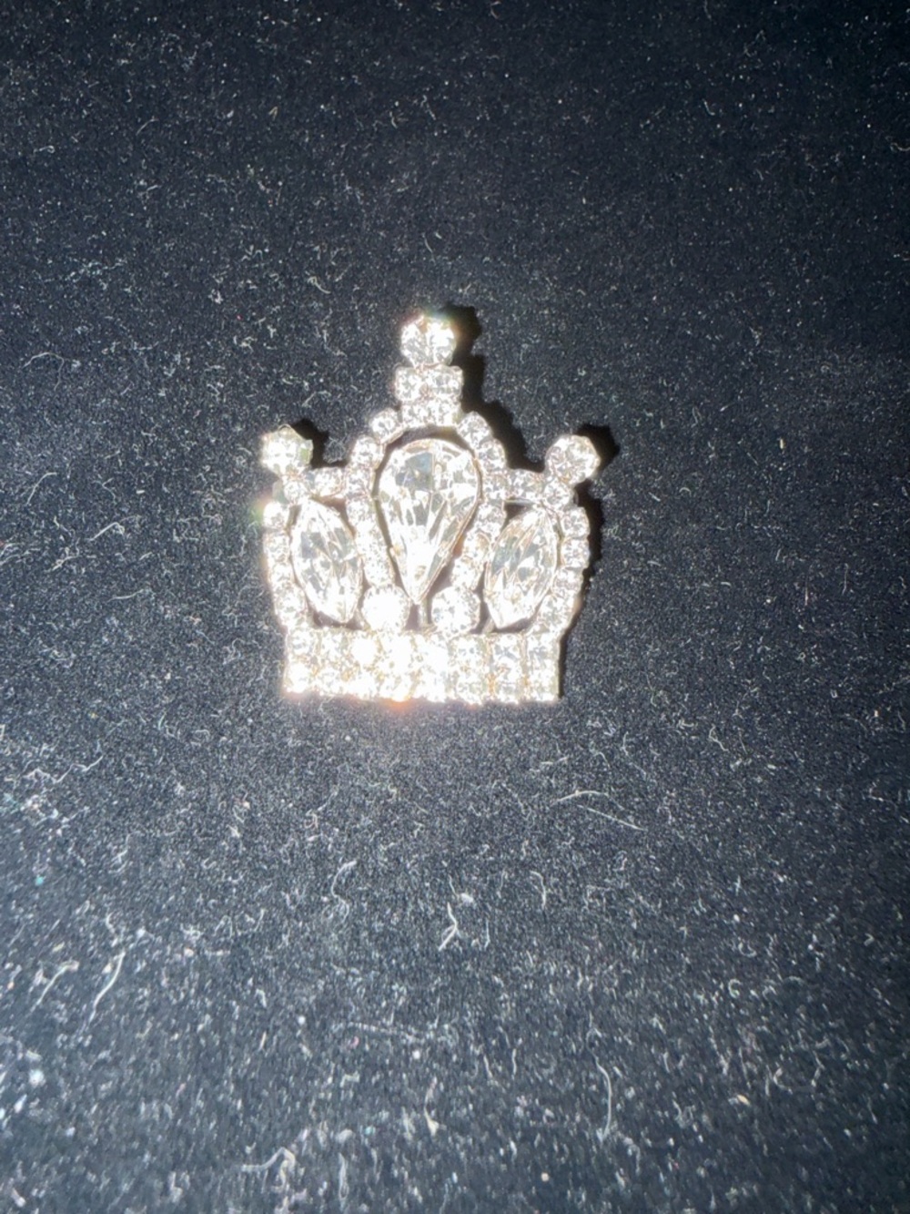 Crown Shaped Cubic Zirconia Pendant in Silver Tone